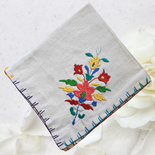 Apneehatti Chamba Rumal handmade embroidery flower design traditional Himachal handicraft
